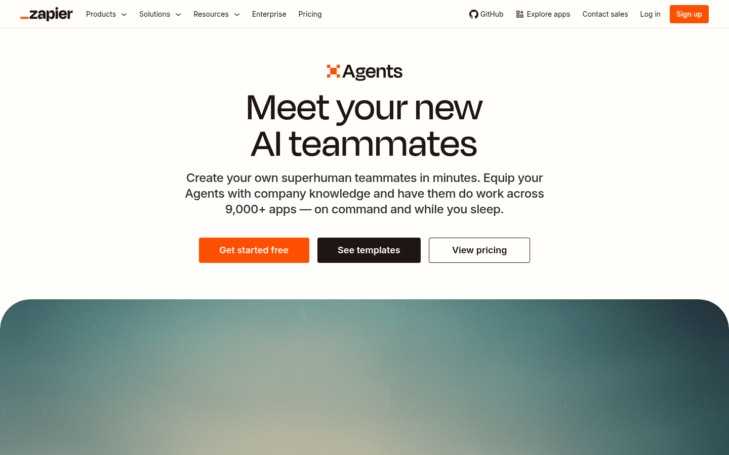 Zapier Agents page describing AI teammates that use company knowledge and work across more than 9,000 apps.